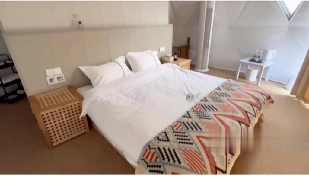 Caravans Park & Glamping Tents In The Vineyard Villa Turda Ngoại thất bức ảnh